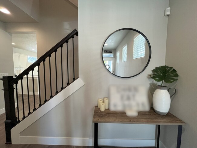 Building Photo - Spacious 3-Bedroom + Loft Home with Modern...