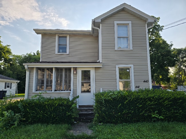Building Photo - 441 N Pearl St