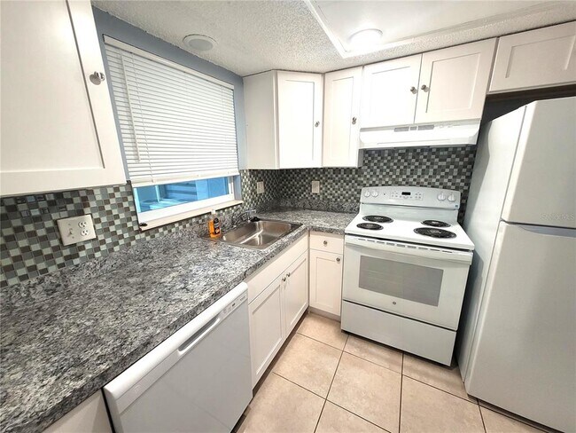 Building Photo - 4007 Audubon Dr