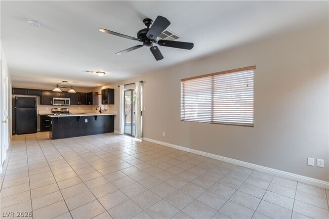 Building Photo - 688 Emerald City Ave