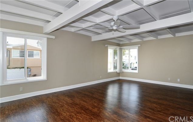 Building Photo - 111 19th St