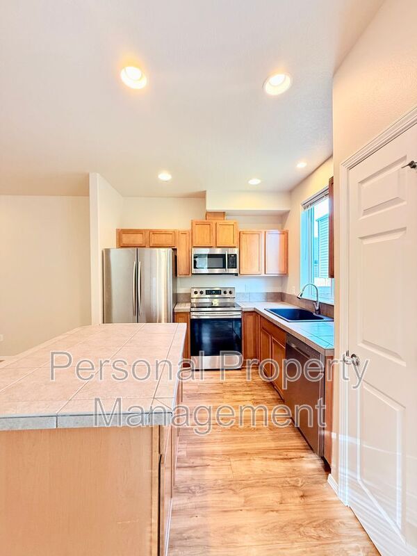 Building Photo - 13024 NE 26th St