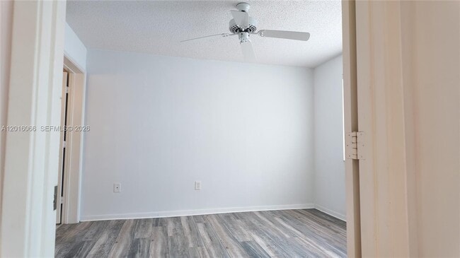 Building Photo - 2236 N Cypress Bend Dr