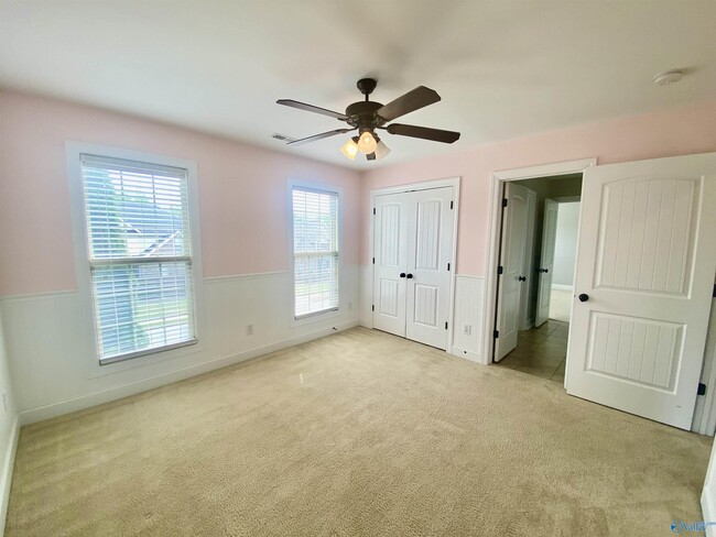 Building Photo - 108 Morning Vista Dr