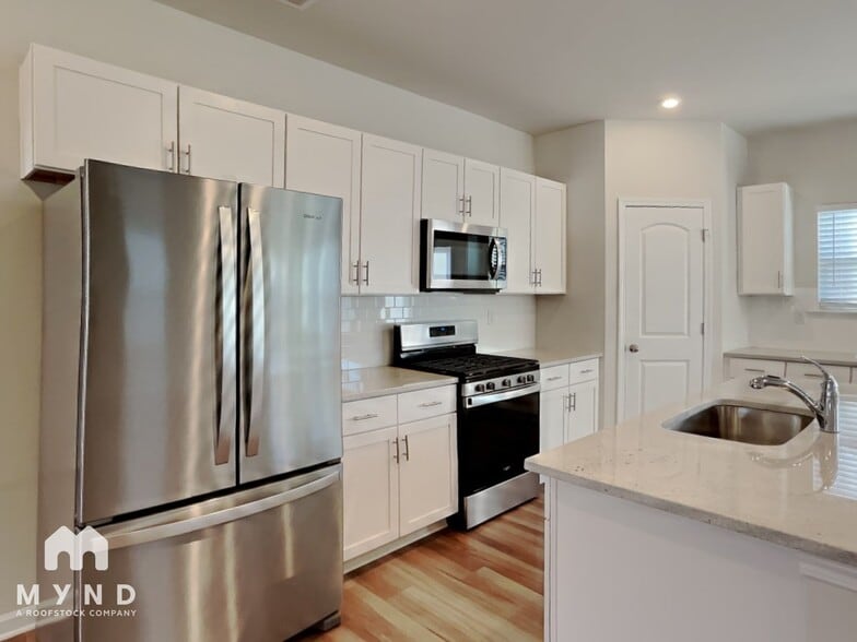 Building Photo - 9122 Ramsford Rd