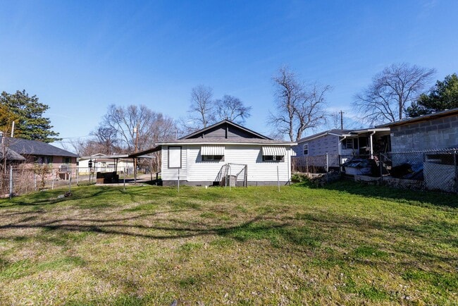 Building Photo - Norwood 3 BR Home