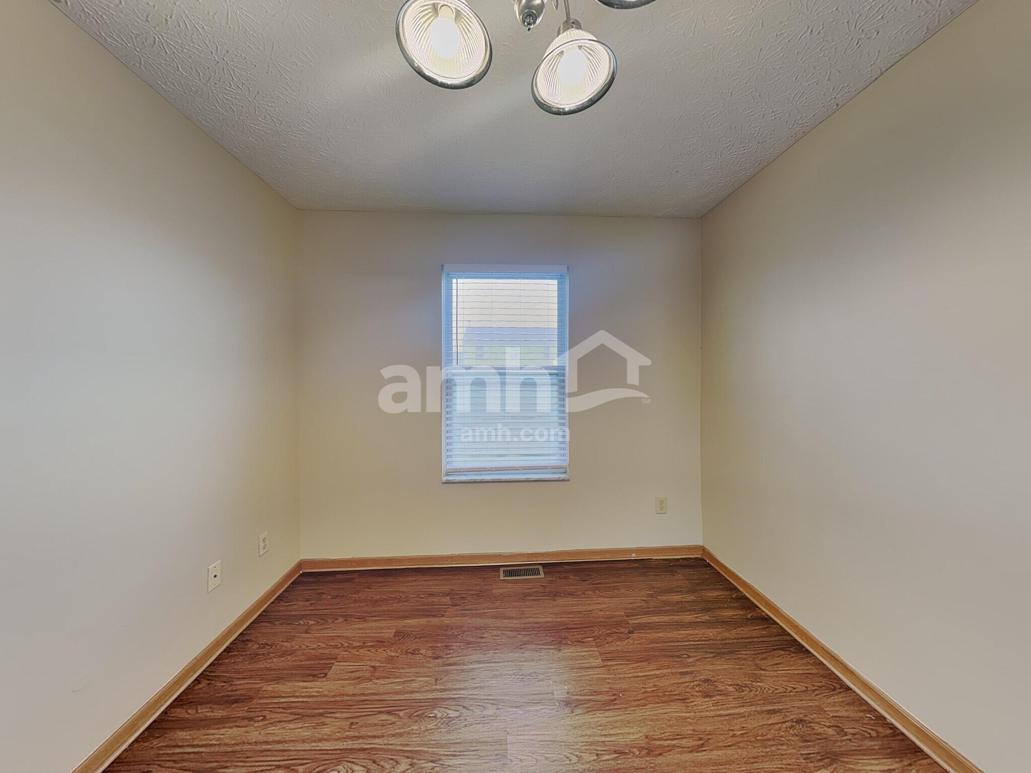 Building Photo - 4242 Honey Bee Ct