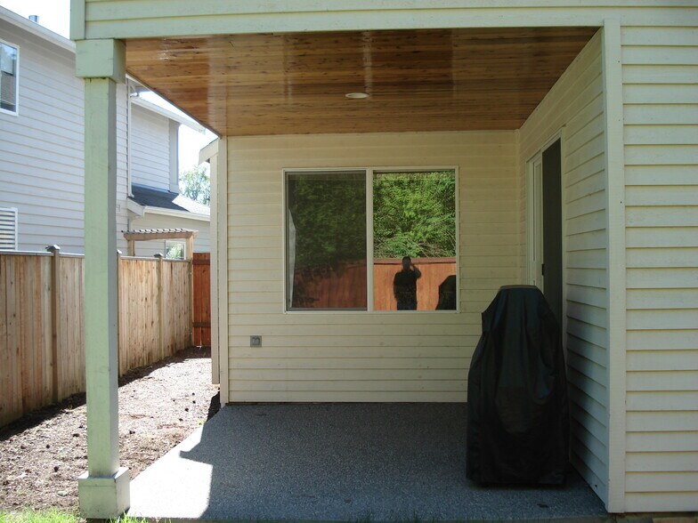 Building Photo - 214 195th Pl SW