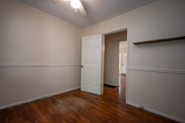 Building Photo - 175 Habersham Way