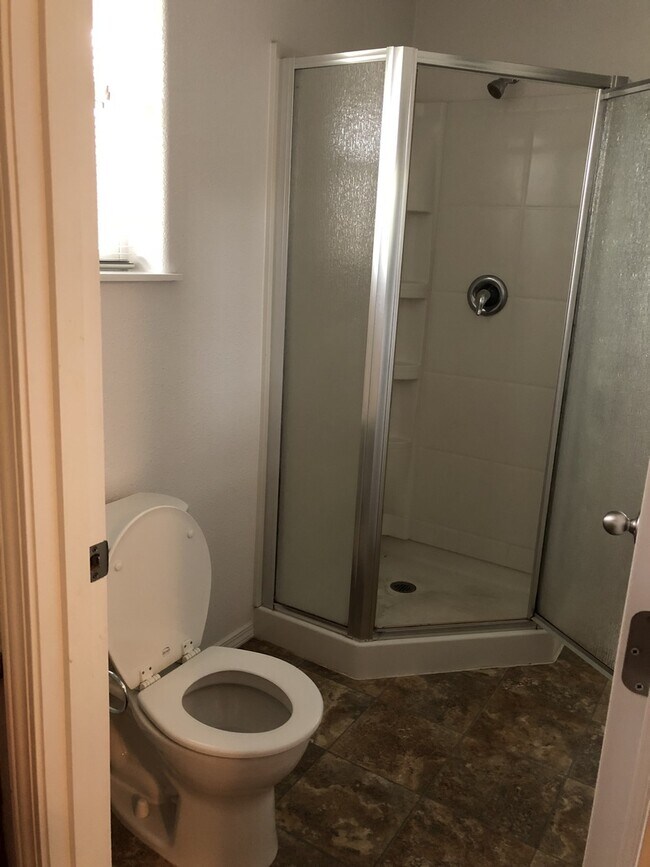 Building Photo - 247s59