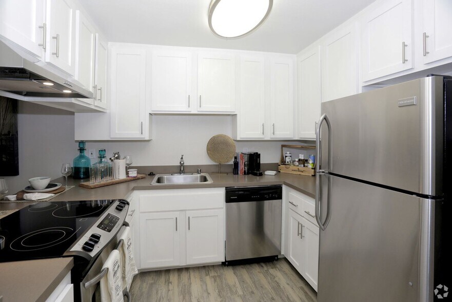 Interior Photo - Terra Oceanside