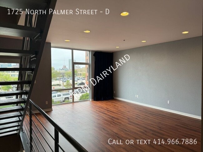 Building Photo - 1725 N Palmer St