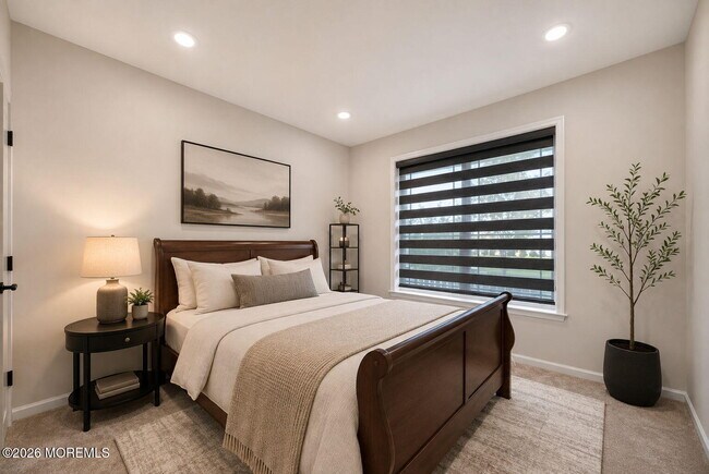 Building Photo - 319 Tulip Ct