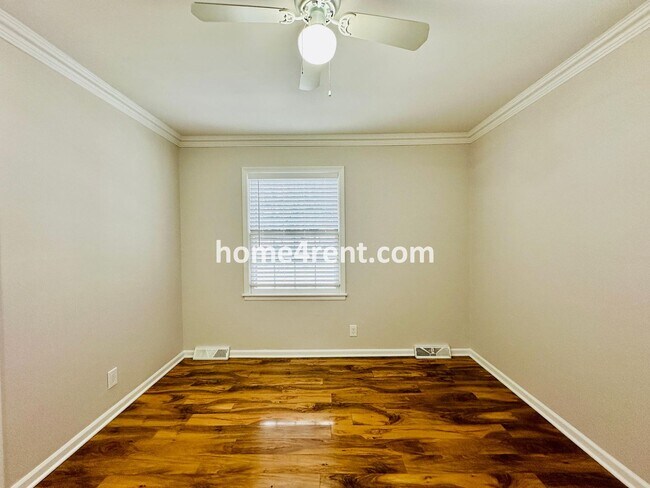 Building Photo - A Lovely Four Bedroom Home in Lenexa w/ Wood Floors, Finished Basement and a Fenced Yard!