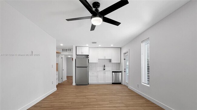 Building Photo - 7995 SW 140th Terrace