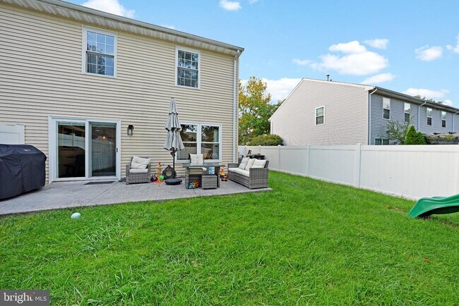 Building Photo - 48 High Meadows Dr