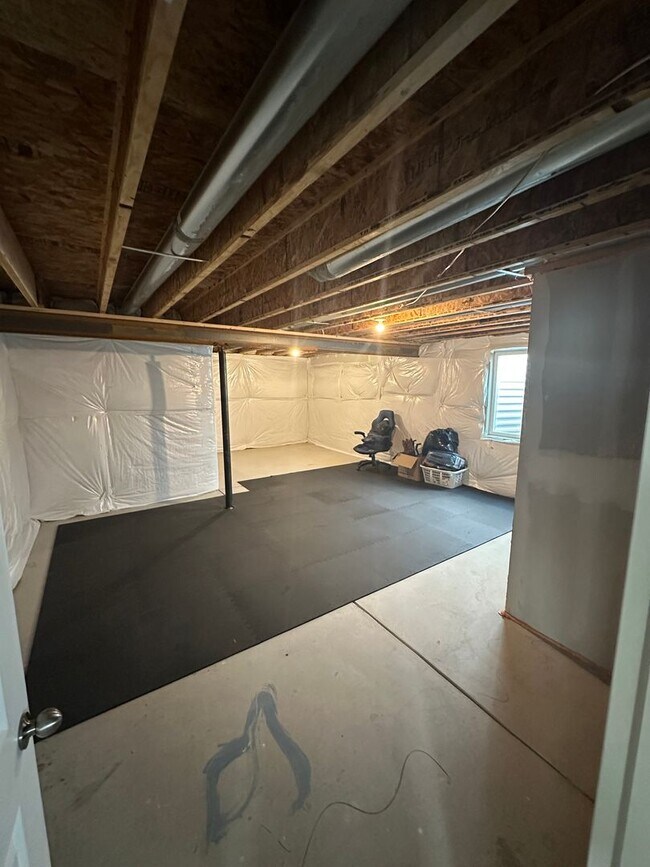Building Photo - Beautiful 4bdrm Home In Severance