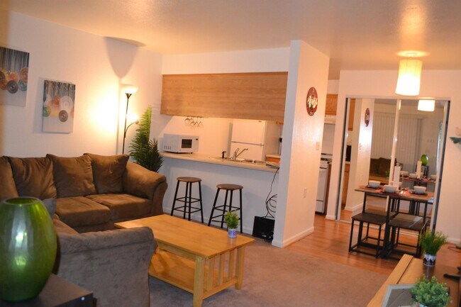 Building Photo - 317 Mabry St