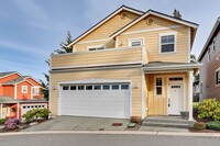 Building Photo - Poulsbo Place Townhome