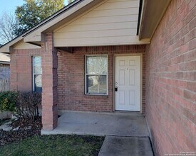 Building Photo - 10622 Shaencrest