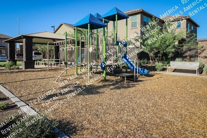 Building Photo - 16267 W La Ventilla Way