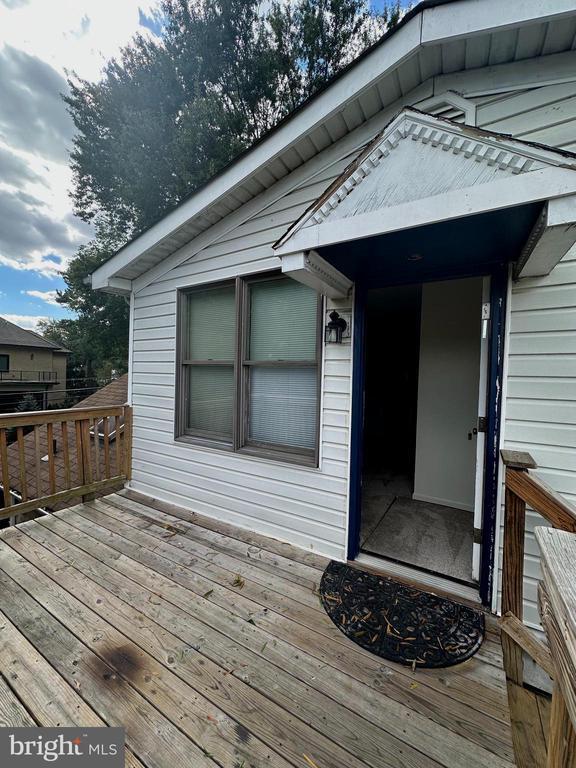 Building Photo - 806 18th St S