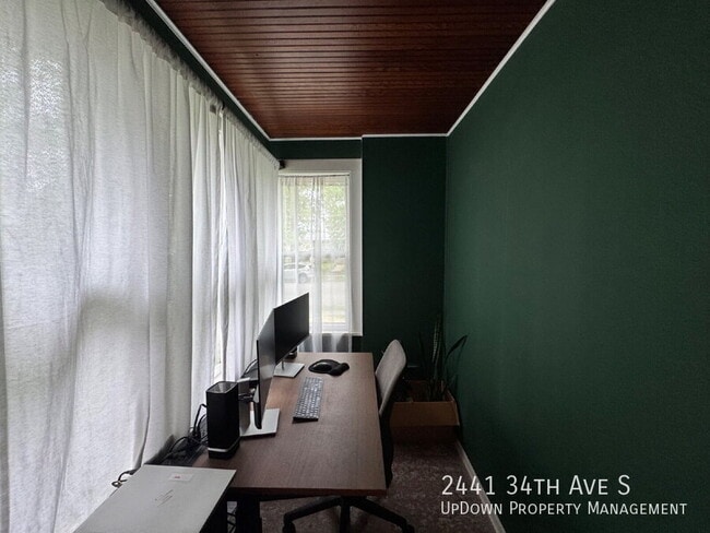 Building Photo - 2441 34th Ave S