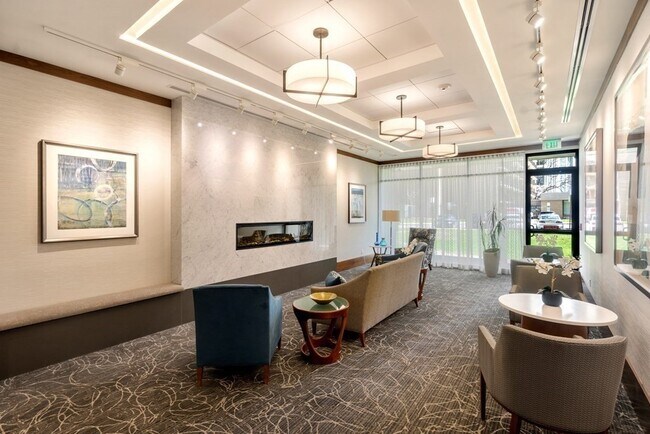 Building Photo - 6 Whittier Pl