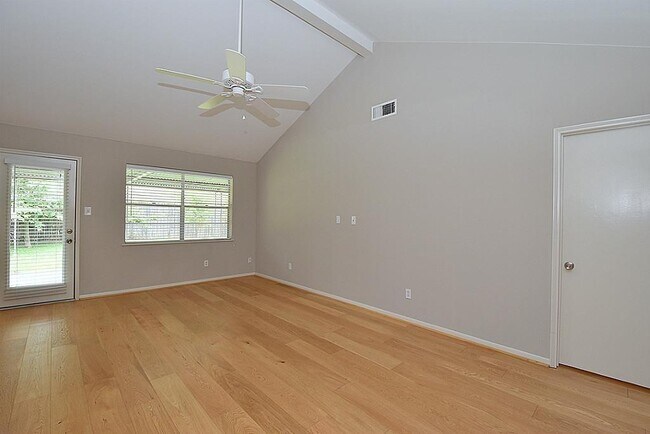 Building Photo - 5902 De Lange Ln