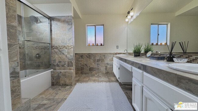 Building Photo - 51905 Avenida Rubio