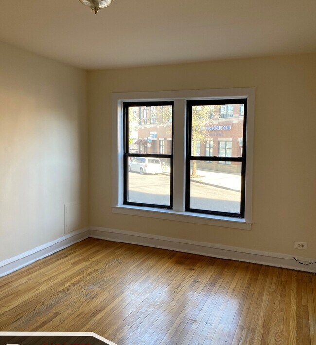 Building Photo - 2706 N Spaulding Ave