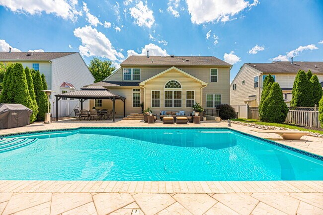 Building Photo - Beautiful 4-Bedroom Colonial in Walkersville