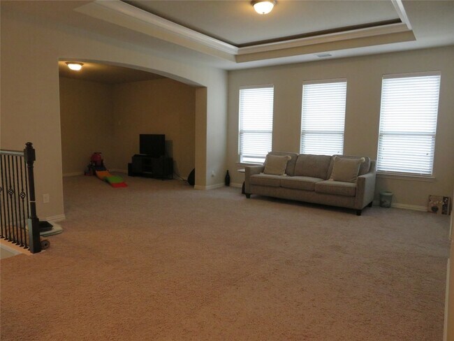 Building Photo - 5616 Amphora Ave