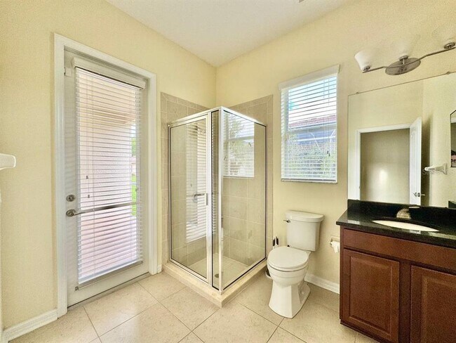 Building Photo - 3989 Windcrest Dr