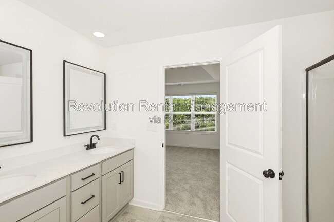 Building Photo - 32 Nickel Dr