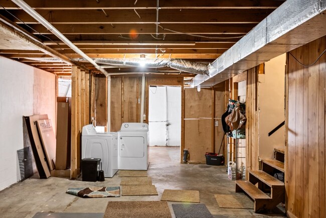 Building Photo - 214 Cumberland Cove Dr