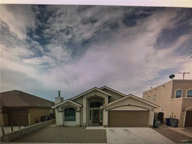 Building Photo - 12604 Paseo Rae Ave