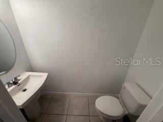 Building Photo - 2906 Canary Ave