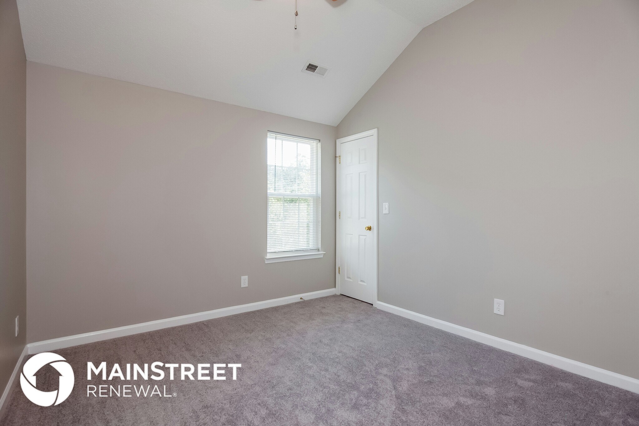 Building Photo - 11124 Pointer Ridge Dr