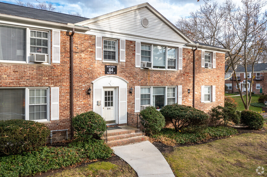 Primary Photo - Short Hills Village Apartment Homes