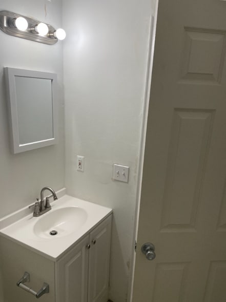 Building Photo - 18401 Joy Rd