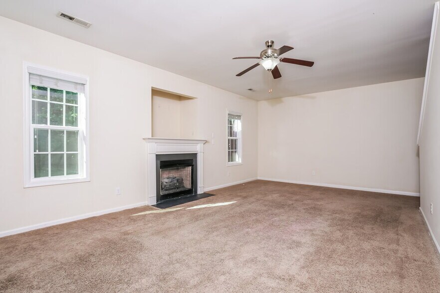 Building Photo - 1301 Braemar Highland Dr