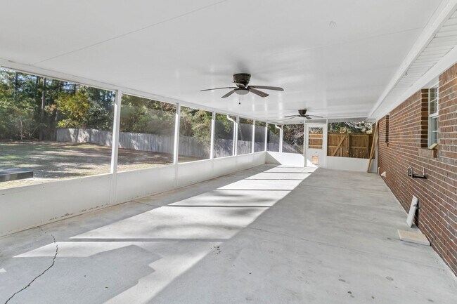 Building Photo - 8103 Menorca St