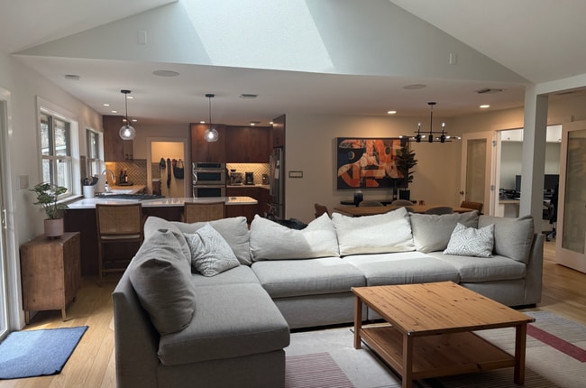 Building Photo - 11303 Madrid Dr