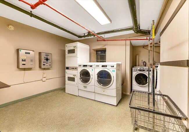 Building Photo - 1 bedroom in New York NY 10023