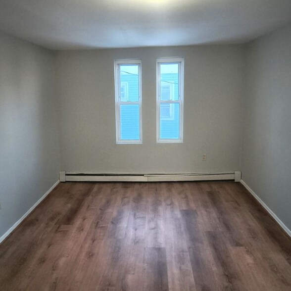 Building Photo - 37-41 Mason Avenue