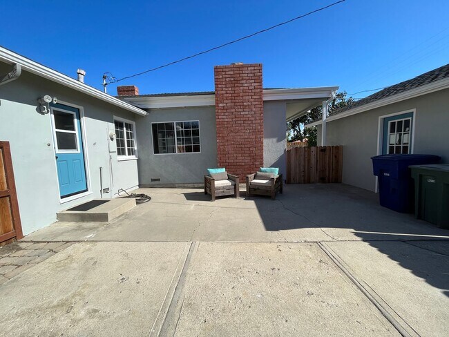 Building Photo - Spacious 3+3 Single Story Home w/ office -...