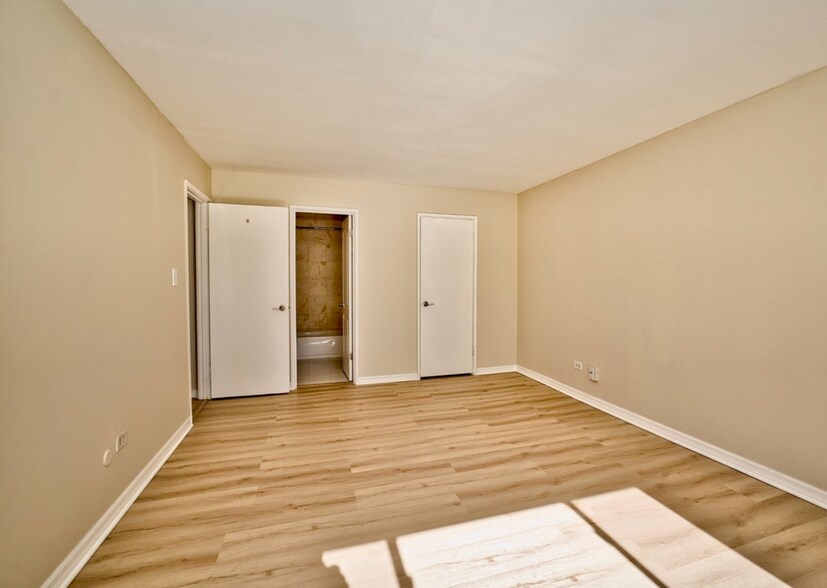 Building Photo - 1206 E Fairview St