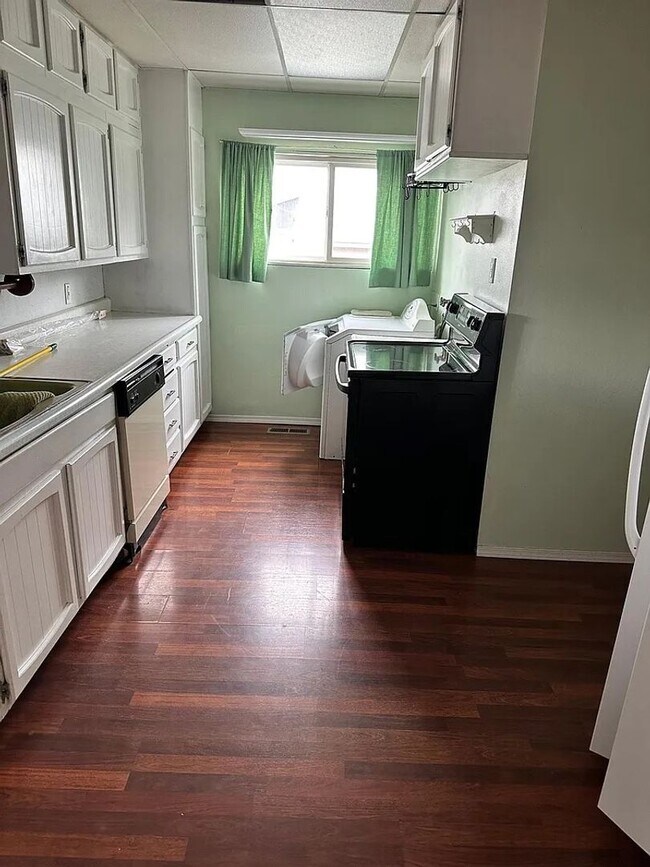 Building Photo - 509 N Cle Elum St