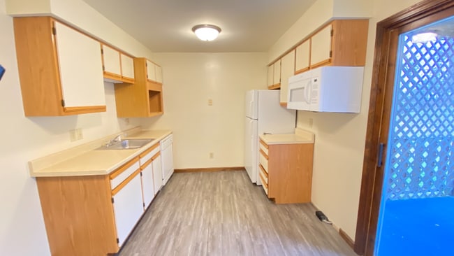 Building Photo - 1949 Western Ave